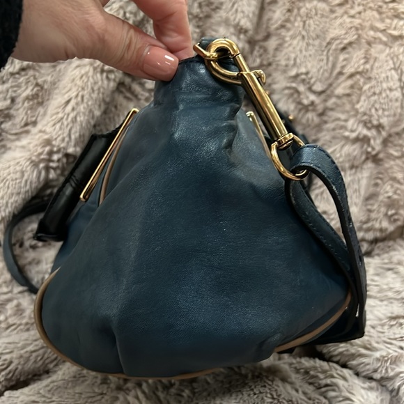 CHLOE Two Way Hand/Crossbody bag in Blue - the only every day bag you will need - Picture 7 of 17